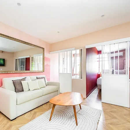 Avec Sauna Rue Gourgaud Appartement